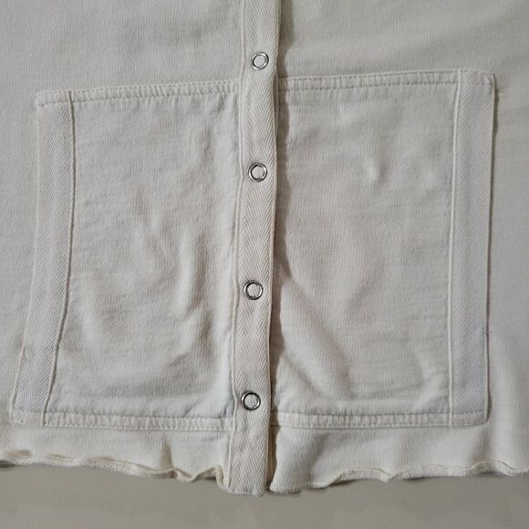 Delicates Women's Short Sleeve Snap-front Creme Cropped Hoodie - Picture 8 of 10